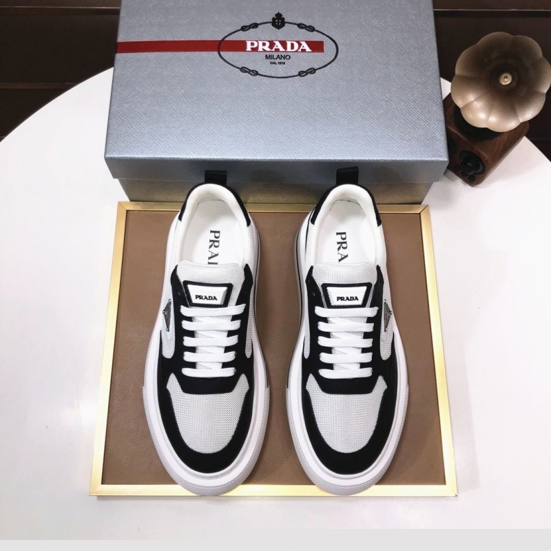 Pra*a casual shoes